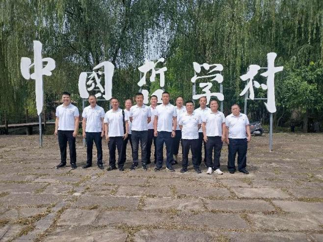【黨群活動(dòng)】創(chuàng)先爭優(yōu)立黨風(fēng) 共為黨旗添色彩
